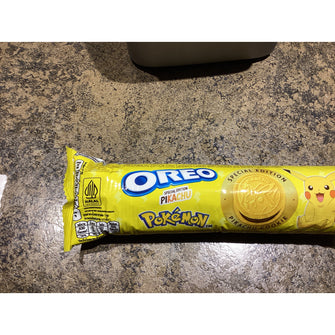 Pikachu Oreos (Choclate and Banana Flavor)